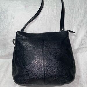 Like new BRIGHTON Black Pebbled Leather tote Bag